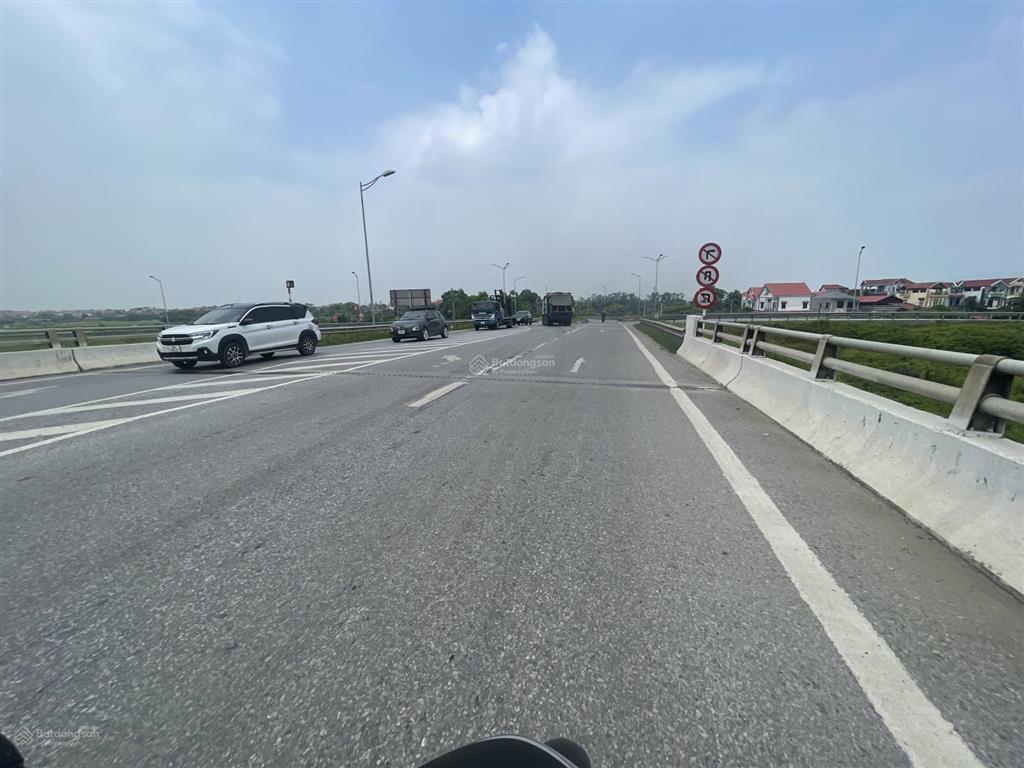 Chủ cắt lỗ 100 m yên tàng  đa phúc đường thông ô tô tránh phóng vèo vèo sát vành đai 4