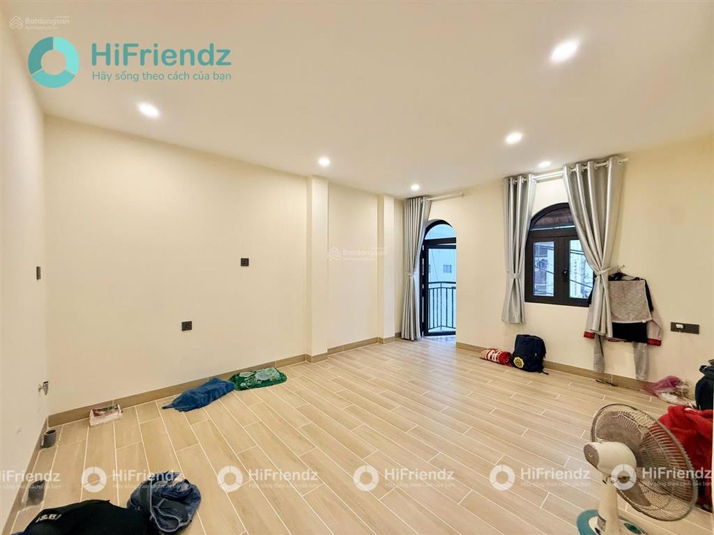 Khai trương siêu phẩm tone cozy sát q1