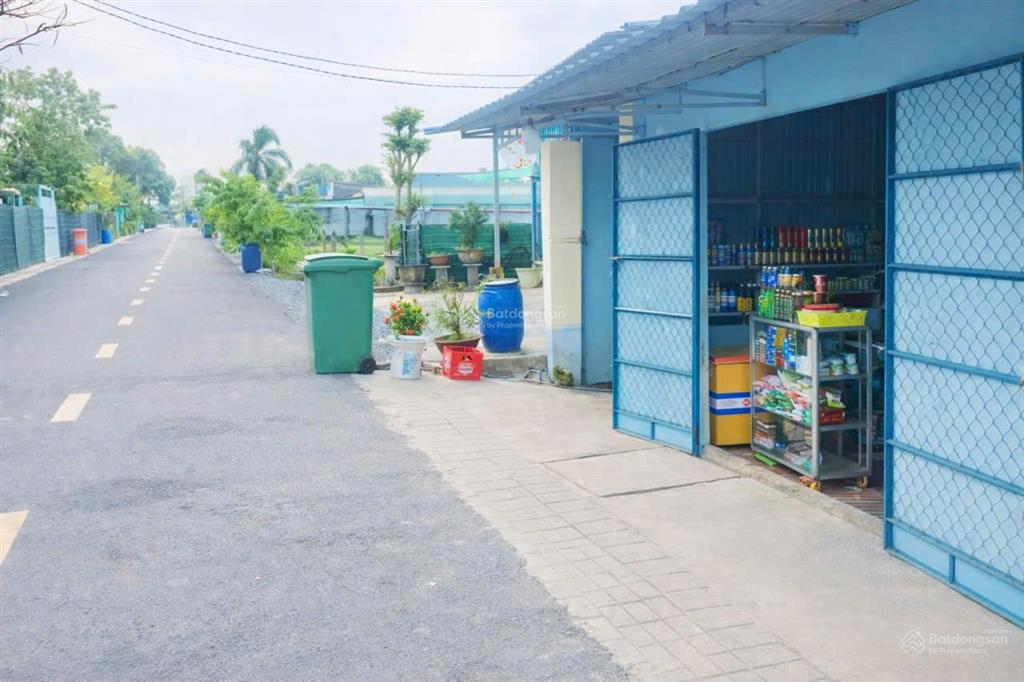 Bán gấp dãy trọ 5 phòng và 1 kiốt giá tl. đang cho thuê 10 triệu / tháng tại xã tân an hội