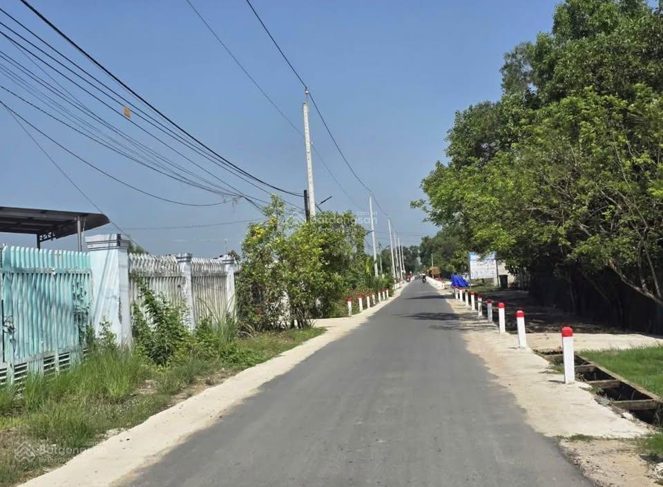 Siêu phẩm đất vườn 1000m2 giá rẻ ngay chợ gò dầu  tây ninh