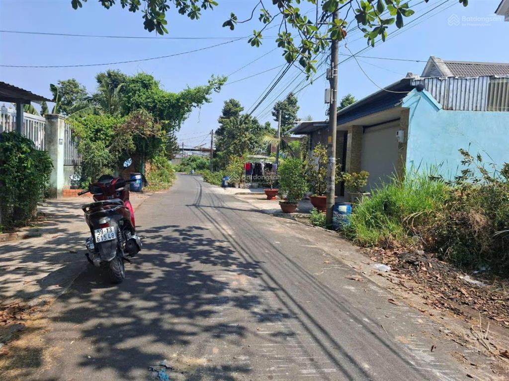 Chủ ngộp tiền kinh doanh cần bán gấp lô đất mt 212m²  tân thông hội, củ chi
