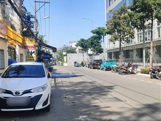 Nhà đẹp 4 tầng 80m2  xe hơi vào nhà  ngay emart 2  4,5x18  9,2 tỷ