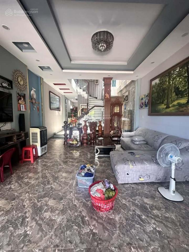 Bán nhà 4 tầng 110m2 mặt tiền đường  ngang 5  thông quang trung gò vấp  1x tỷ còn bớt