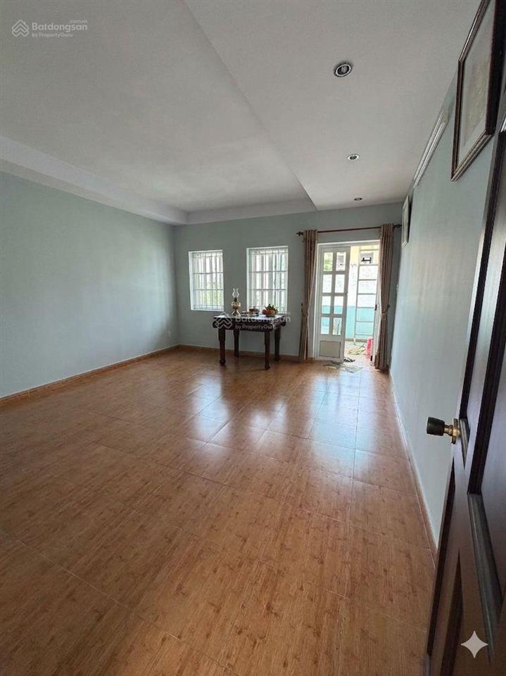 Siêu hiếm  nhà 3 tầng btct cách mt đường c1 tân bình chỉ 1 căn nhà  60m2  ngang 4,5m  ngay gat3