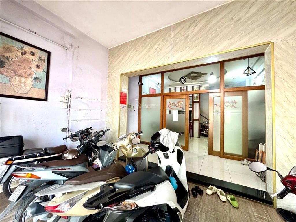 Nhà mặt tiền đường 2 tầng 5x20  ngay nhánh nguyễn văn quá  đông hưng thuận  giá chỉ hơn 95tr/m2