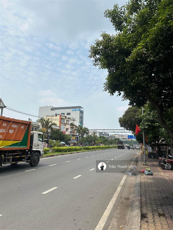 Mặt tiền tô ký 3 tầng  5,2x20 (105m2)  sacombank thuê 1 tỷ/năm  giáp gò vấp  23,49 tỷ còn tl