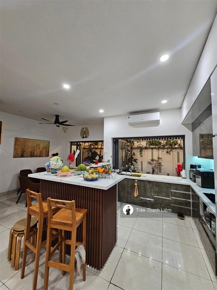 Nhà 2 tầng  120m2  hxh  quang trung gò vấp  nở hậu 10m  10,5 tỷ