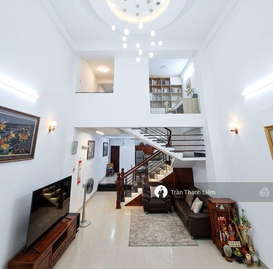 Nhà 5 tầng 80m2 (5,3x20)  sát hxh  thống nhất gò vấp  ngay bv hồng đức  7,7 tỷ bớt lộc