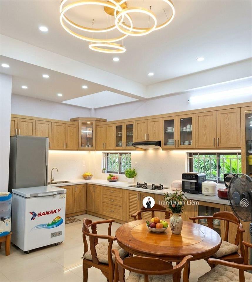 Nhà 5 tầng 80m2 (5,3x20)  sát hxh  thống nhất gò vấp  ngay bv hồng đức  7,7 tỷ bớt lộc
