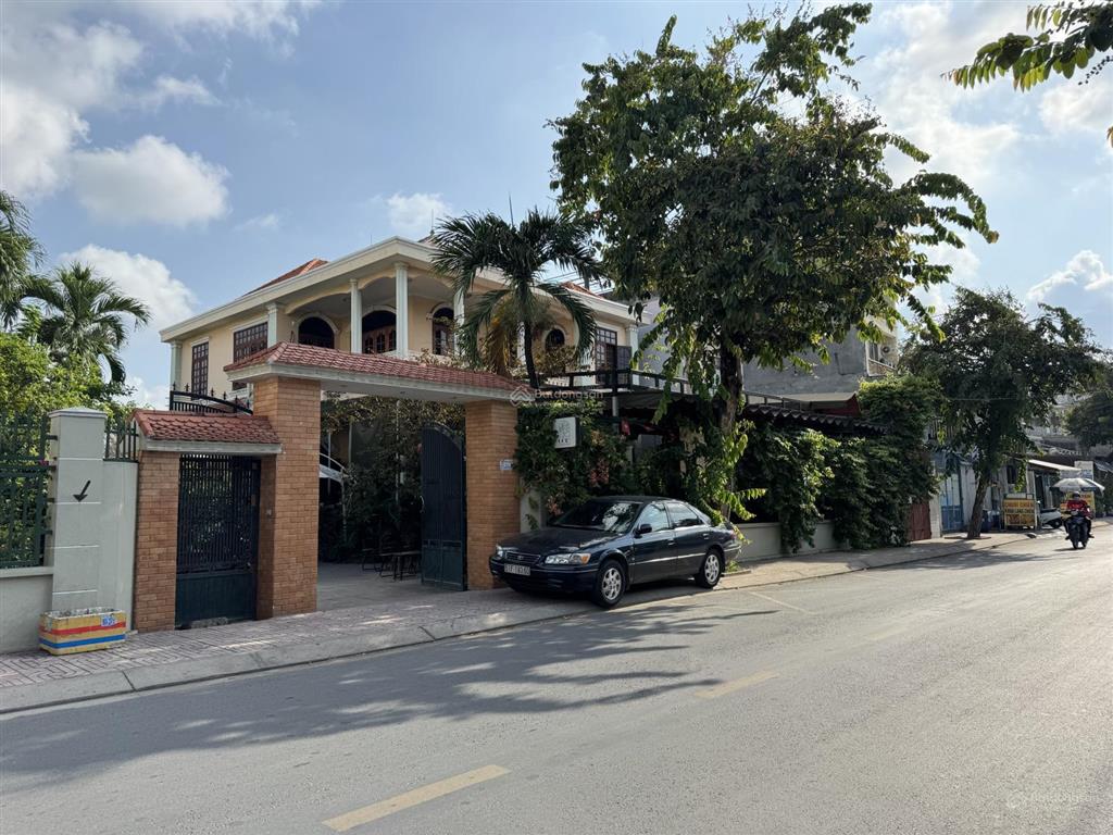 Bán nhà 180m2 ngang 9 mt đường sát lê văn việt quận 9 cũ chỉ 9t6