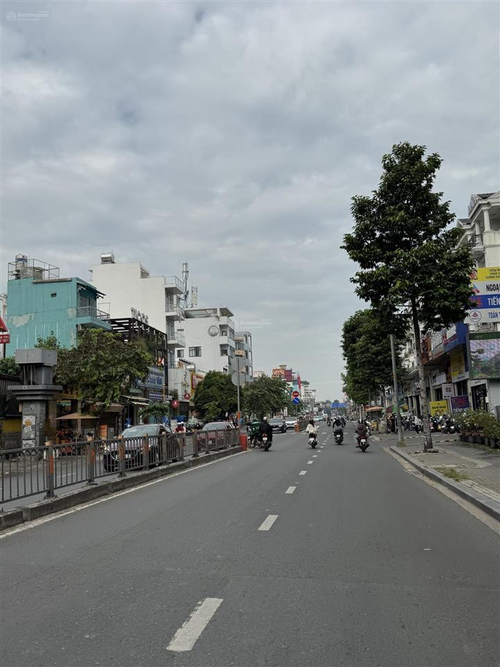 Bán nhà 3 tầng 4 ngủ võ văn ngân thủ đức chỉ 9đồng hơn