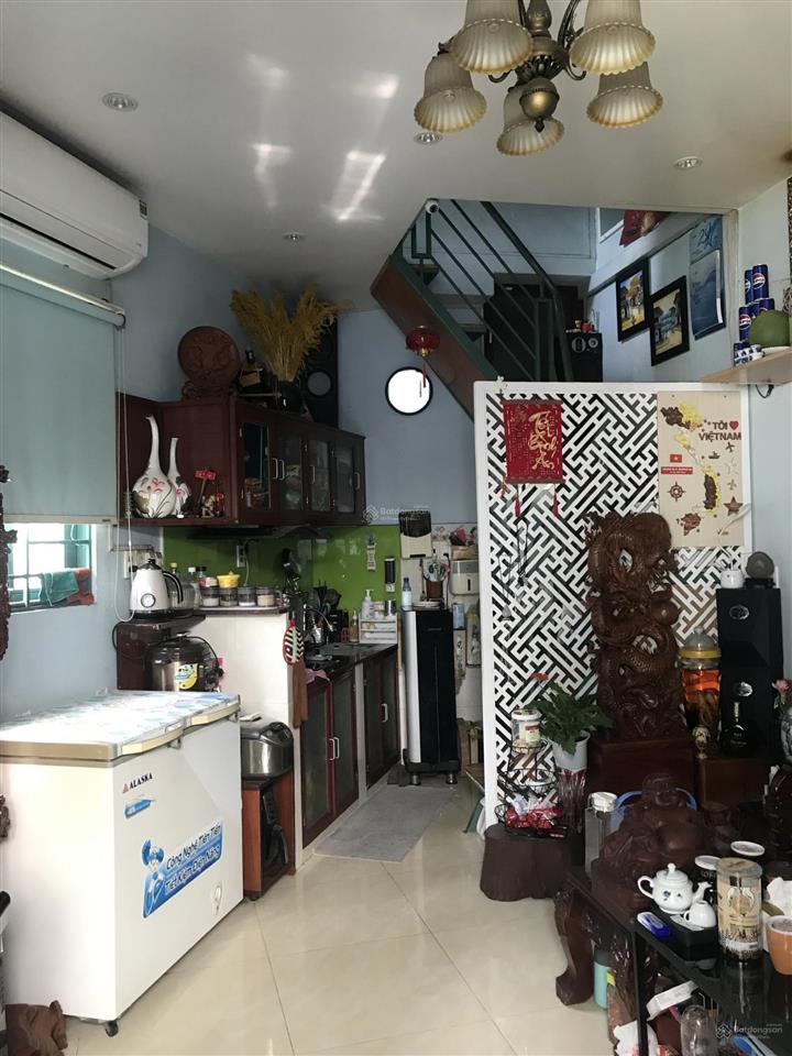 Chủ bán gấp nhà để về quê 47/48c tân hóa, p14, q6, tp.hcm.  anh minh, đt 0987 367 ***