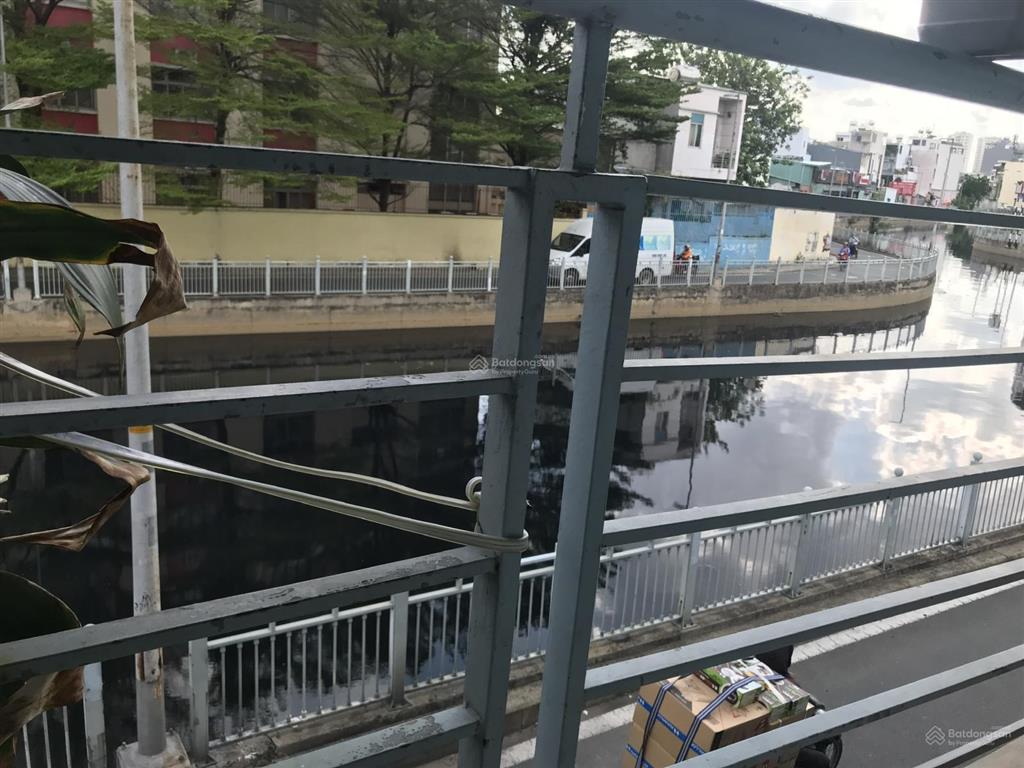 Chủ bán gấp nhà để về quê 47/48c tân hóa, p14, q6, tp.hcm.  anh minh, đt 0987 367 ***