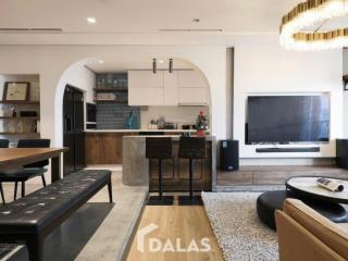 Chính chủ cần tiền bán gấp căn hộ 74m 83m 102m 118m 168m giá chính view thoáng nhà đẹp