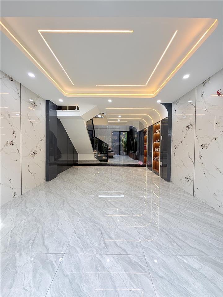 4x16m  1 trệt 1 lửng 2 lầu sân thượng  4pn 5wc  có phòng xông hơi riêng