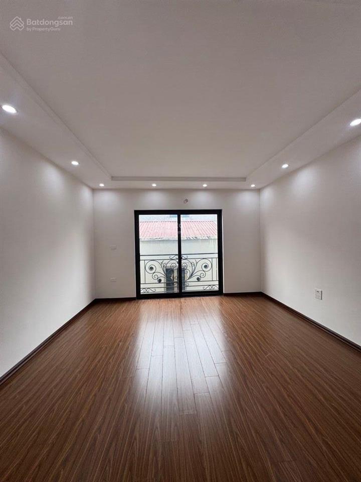 Nhà riêng 5 tầng thanh trì 4 ngủ khép kín ở ngay 7.x tỷ