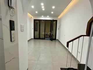 Phân lô cán bộ, ô tô qua, 5 tầng thang máy, hiện đại giá 9.9 tỷ