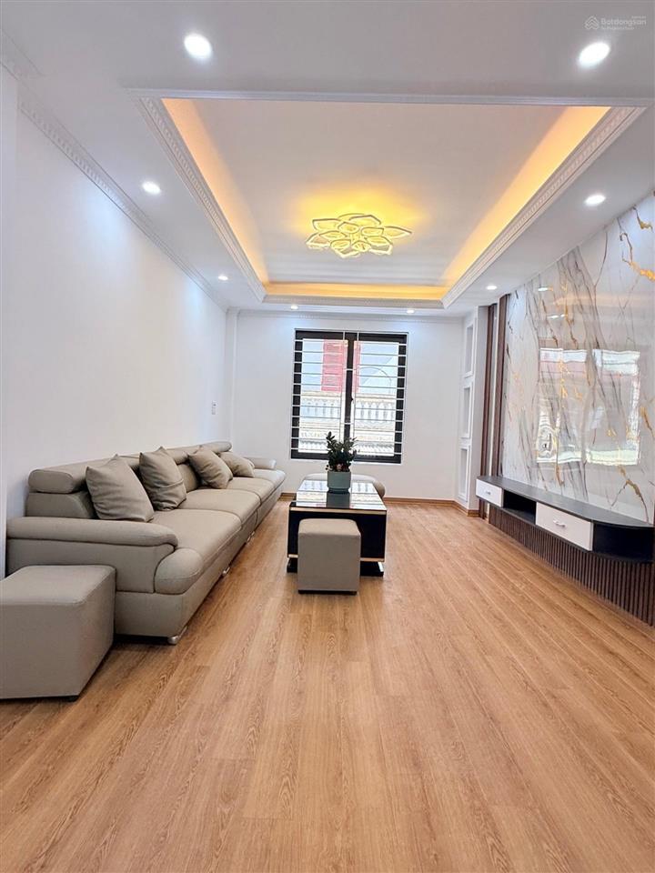 Nhà tựu liệt 42m 5 tầng 2 mặt ngõ thoáng trước sau cách ô tô 20m nhà mới đẹp về ở ngay