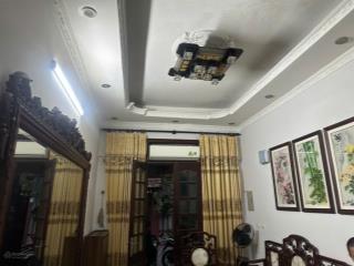 Nhà ngọc hồi ô tô tránh ngõ thông kinh doanh tốt