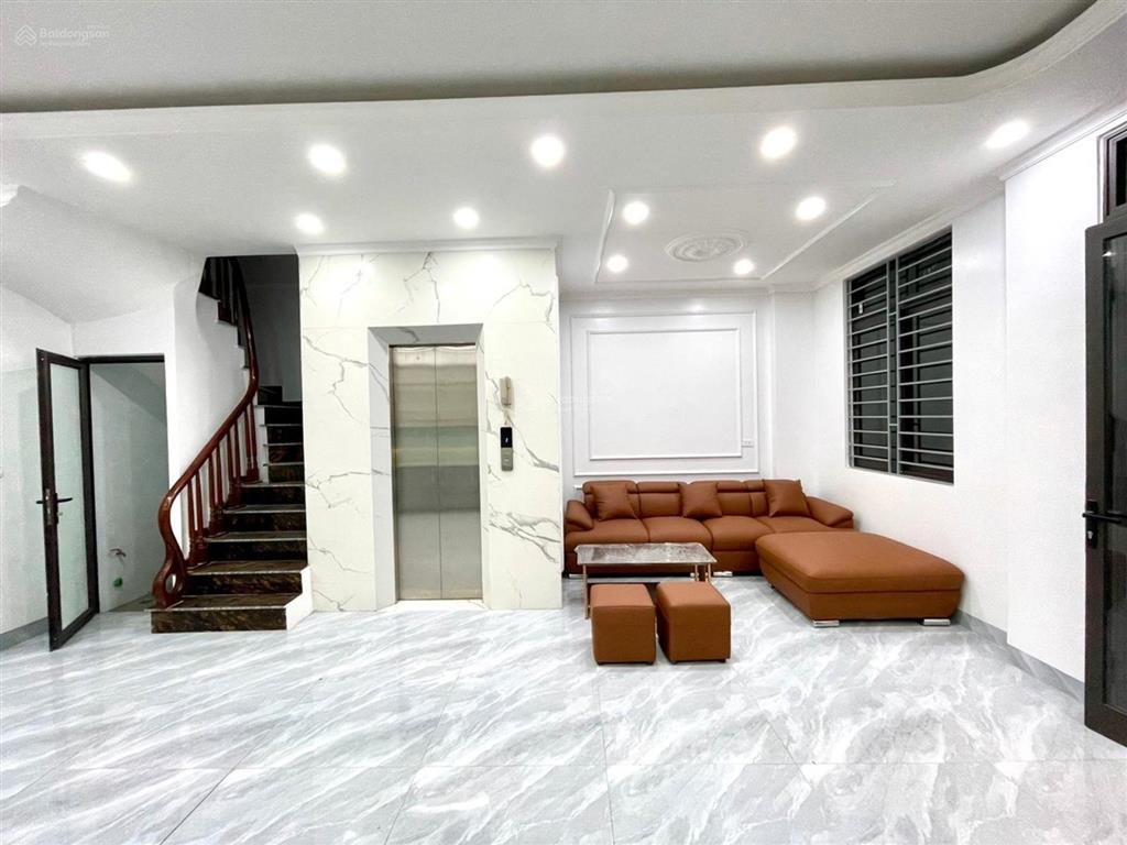 Nhà mới 42m  6 tầng thang máy, 2 mặt thoáng, giá chỉ 11,x tỷ