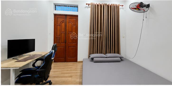 Nhà 4 tầng dân xây 4 phòng ngủ cách ô tô 30m gần đường ngũ hiệp