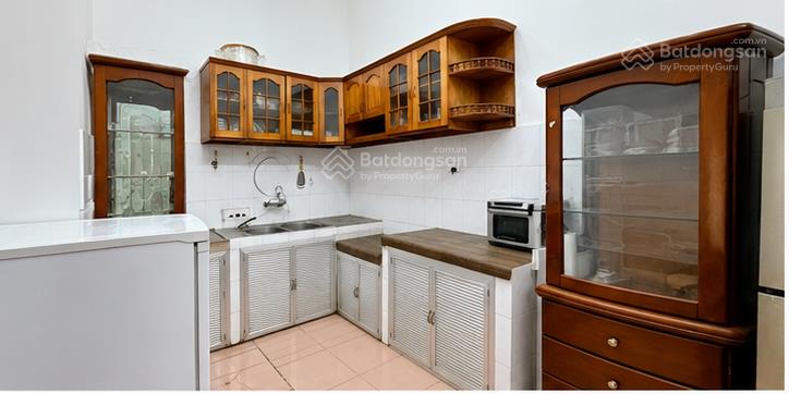 Nhà 4 tầng dân xây 4 phòng ngủ cách ô tô 30m gần đường ngũ hiệp