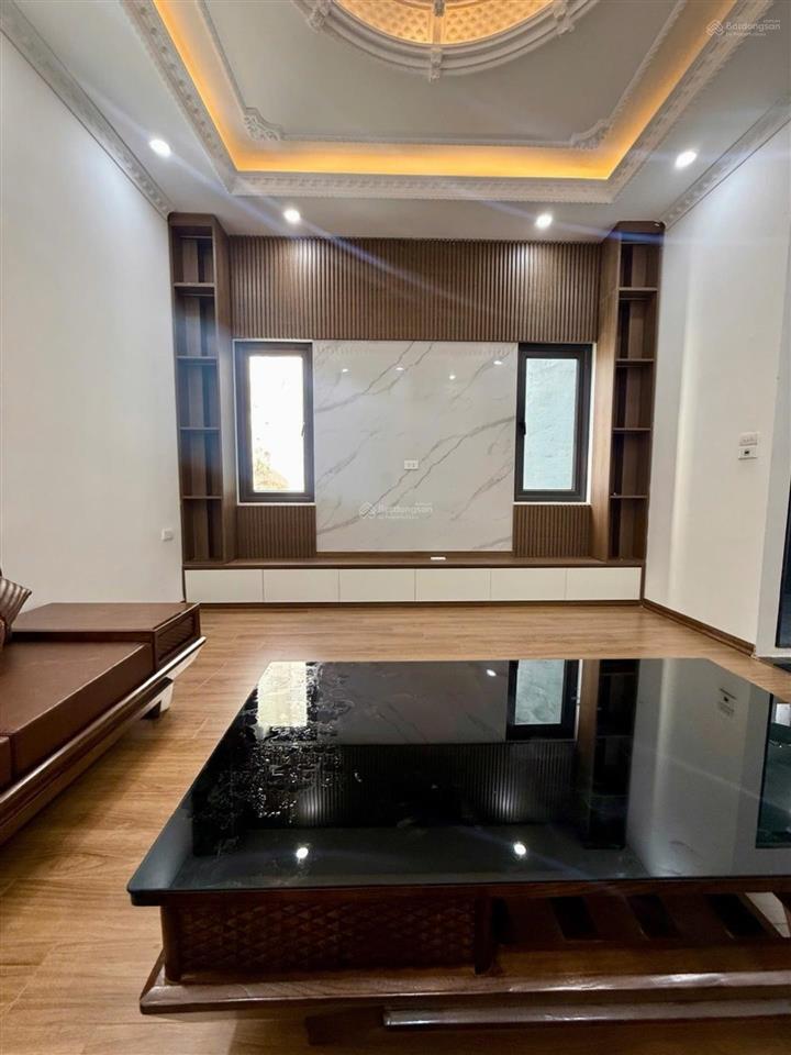 Lô góc 44.8m (thực tế 52m) 4 tầng nhà mới đẹp ngõ nông giá chỉ nhỉnh 8 đồng