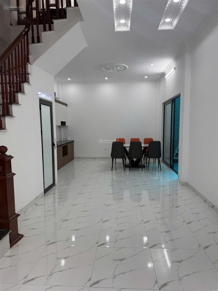Lô góc 44.8m (thực tế 52m) 4 tầng nhà mới đẹp ngõ nông giá chỉ nhỉnh 8 đồng