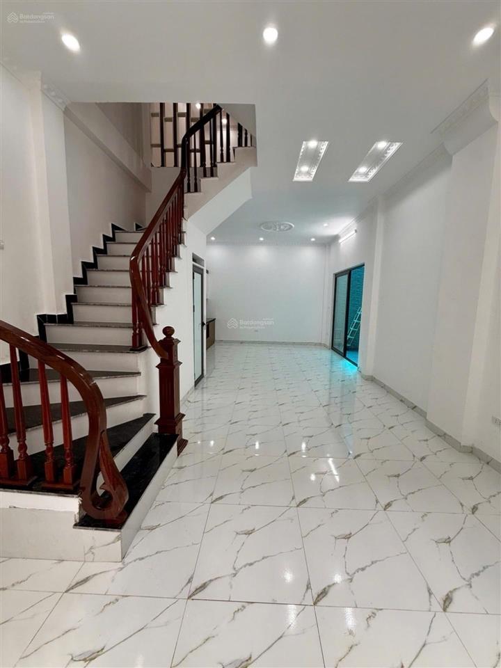 Lô góc 44.8m (thực tế 52m) 4 tầng nhà mới đẹp ngõ nông giá chỉ nhỉnh 8 đồng