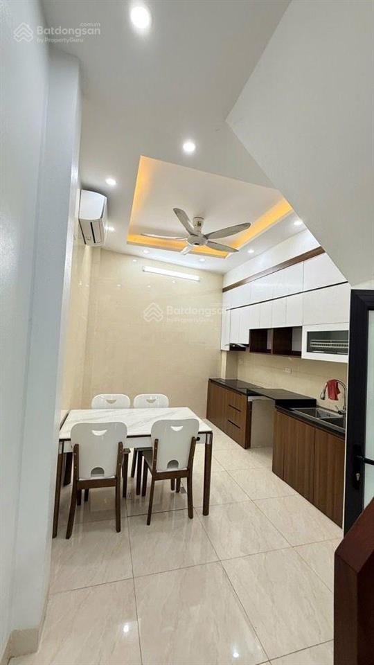 Nhà đẹp quỳnh đô ở ngay full nội thất ô tô cách 20m khu dân trí cao