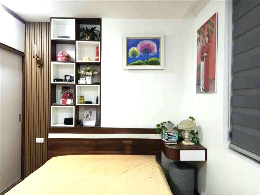 Lô góc 3 thoáng | 72m  chỉ 5.x tỷ
không gian rộng thoáng, nội thất đẹp, sẵn sàng vào ở