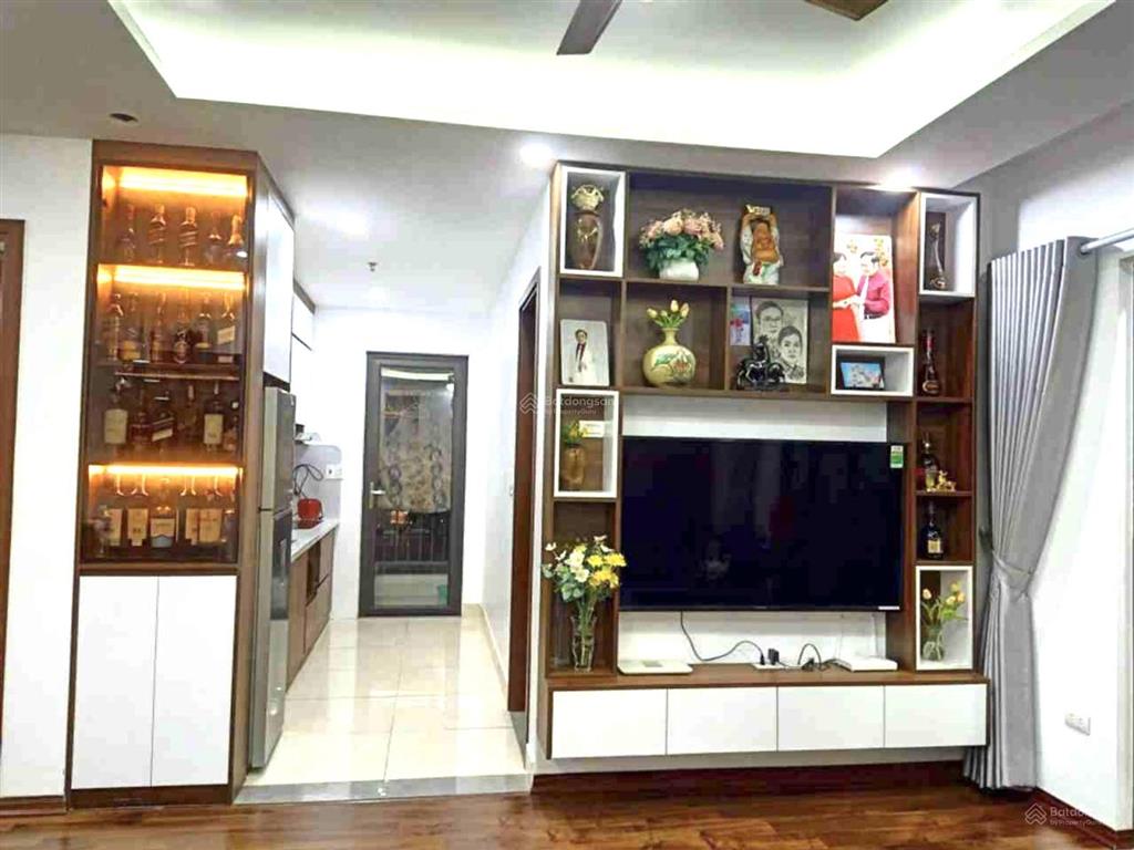 Lô góc 3 thoáng | 72m  chỉ 5.x tỷ
không gian rộng thoáng, nội thất đẹp, sẵn sàng vào ở