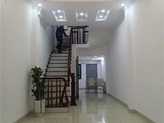 Nhà mới đẹp, chỉ việc xách vali về ở  42 m | giá chỉ nhỉnh 7 tỷ | trung tâm văn điển, thanh trì