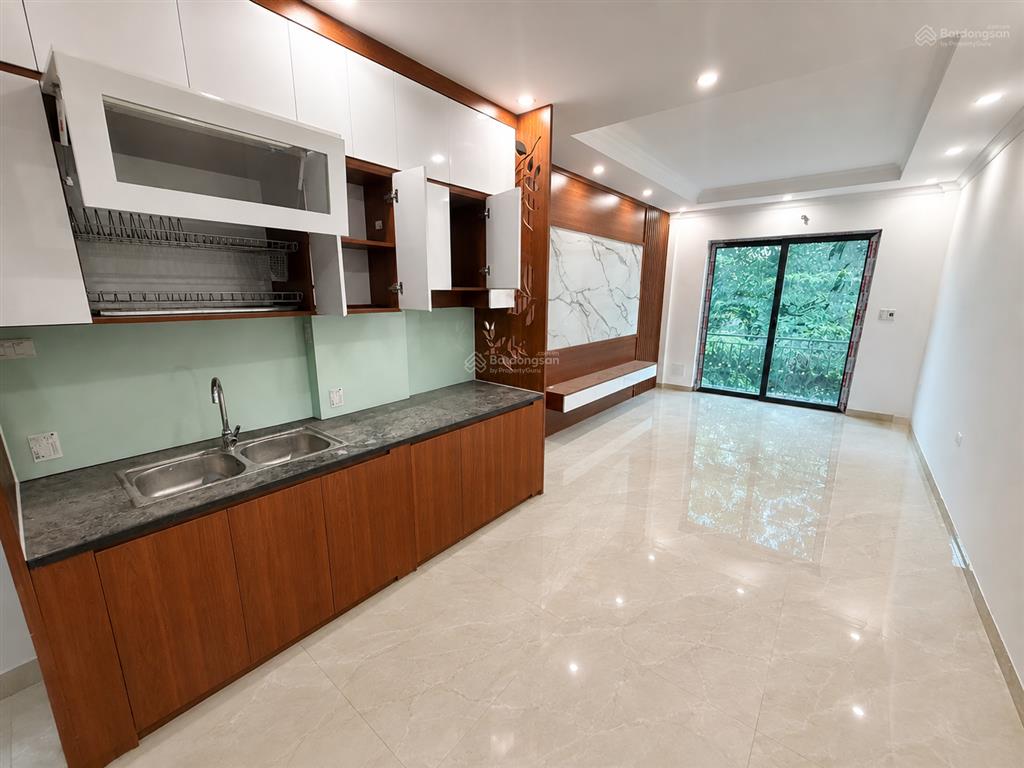 Nhà mặt phố 6 tầng thang máy 30m kinh doanh tốt  tđc tứ hiệp