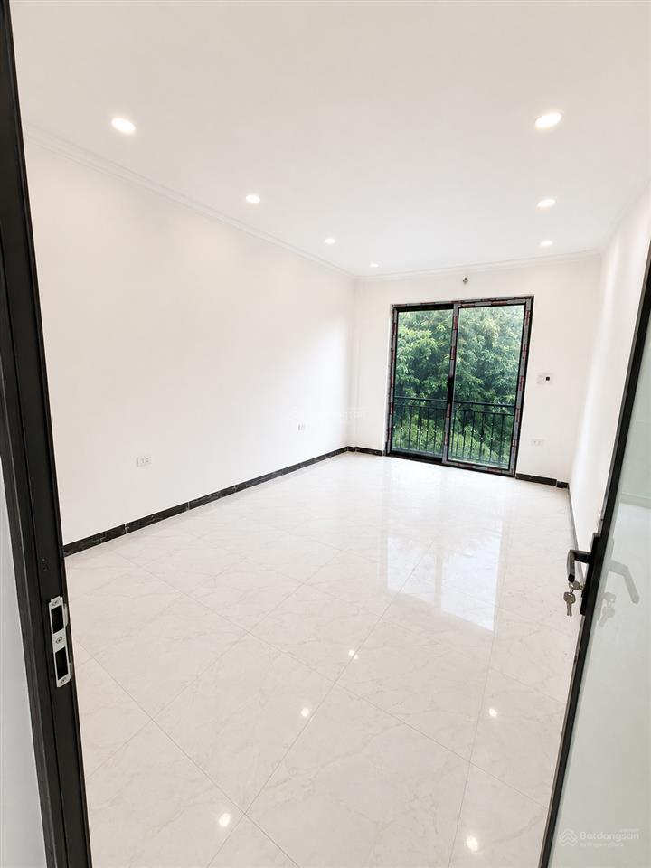 Nhà mặt phố 6 tầng thang máy 30m kinh doanh tốt  tđc tứ hiệp