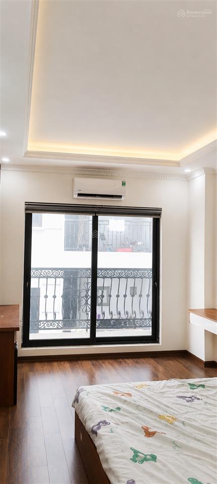 Nhà 7 tầng, thang máy, ô tô tránh, vừa ở vừa kinh doanh tại tứ hiệp, thanh trì