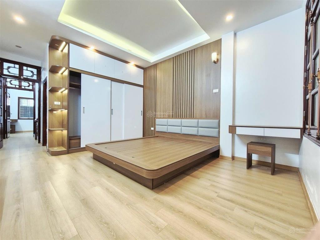 Nhà đẹp 5 tầng  ô tô đỗ trong nhà | sổ đỏ chính chủ