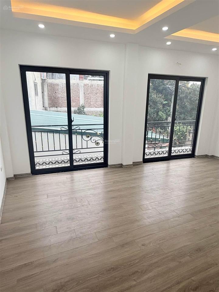 Nhà 4 tầng đẹp ở ngay  dt 40m2 | thoáng trước sau | gần phố, tiện ích đủ đầy