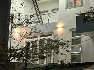 Mẹ của mình cần bán nhà nhà 2 mặt tiền  nguyễn oanh + lê đức thọ 146m, giá 19ty có thương lượng