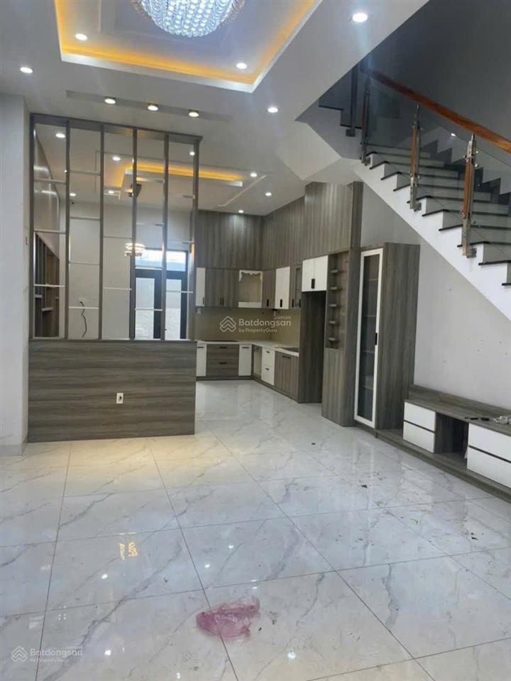 Chính chủ, cần bán gấp, tô ngọc vân hẻm 8m, dt 5x20, 4 tầng, 7 tỷ 500 triệu