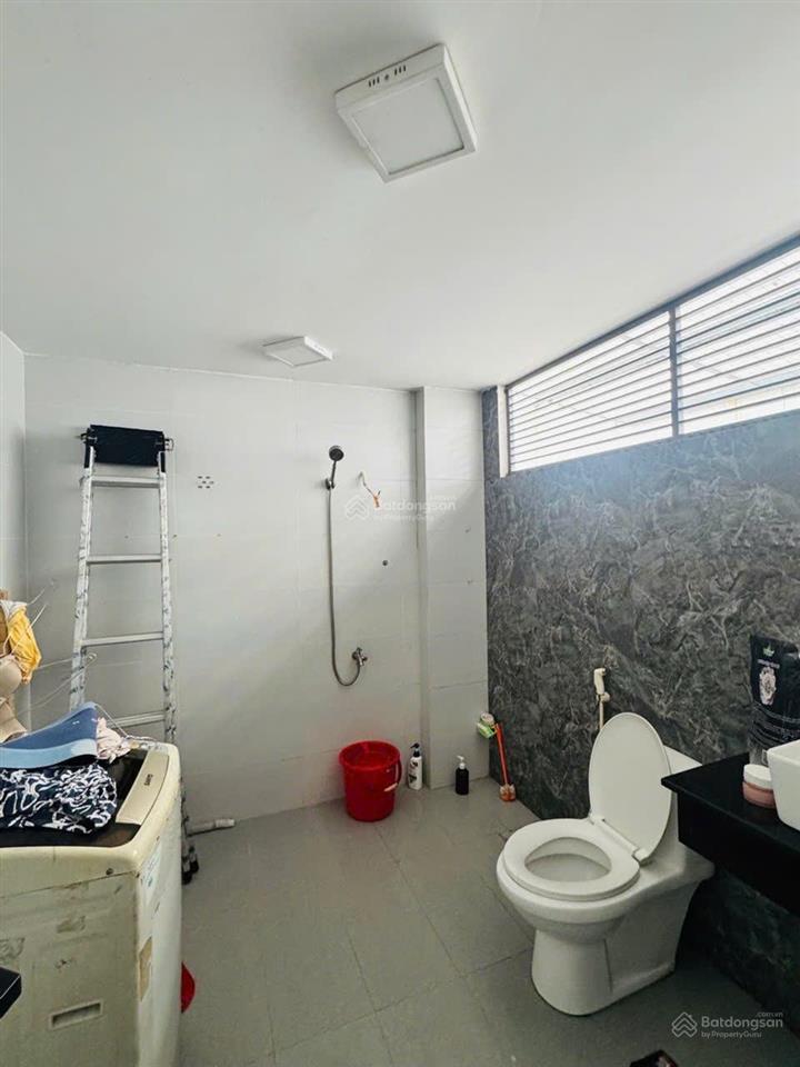 Cần bán nhà đường hà huy giáp, dt 4x16, hẻm kinh doanh, đang cho thuê 8tr/tháng, giá bán 5ty5