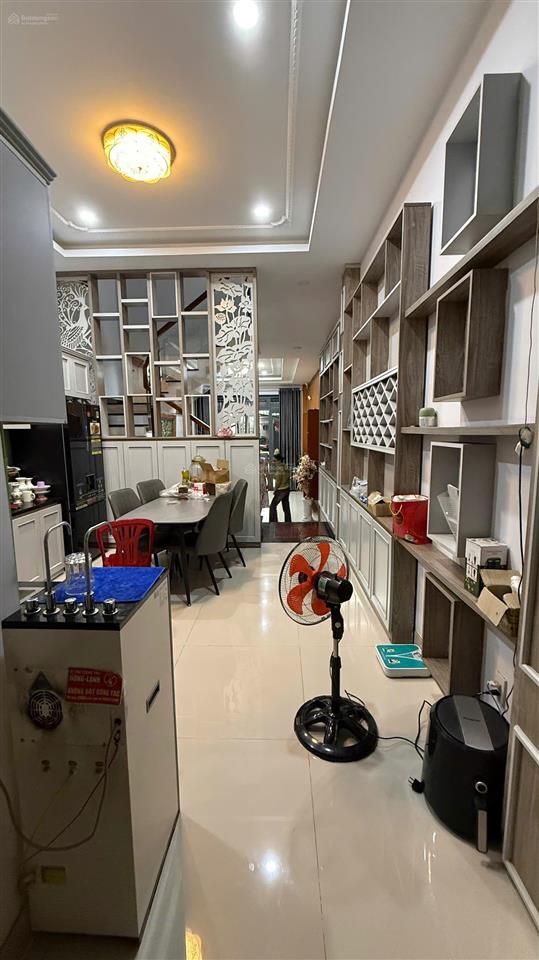 Bán nhà thạnh lộc 29, ngay trường cấp 2 trần hưng đạo, 4tầng,sân thượng, dt 4x16, hẻm 6m giá 5.6ty