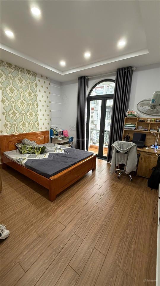 Bán nhà thạnh lộc 29, ngay trường cấp 2 trần hưng đạo, 4tầng,sân thượng, dt 4x16, hẻm 6m giá 5.6ty