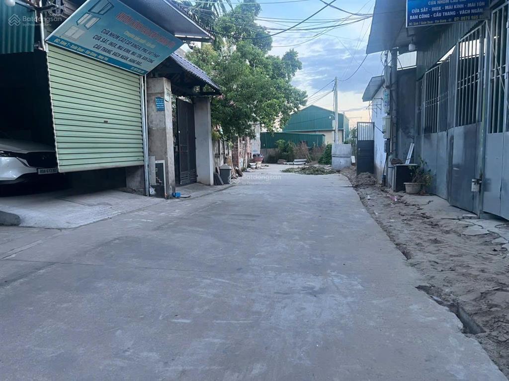 Chỉ 5,x tỷ sở hữu ngay lô đất 93m tại thôn 7 xuân quan  văn giang  hưng yên ( phụng công 