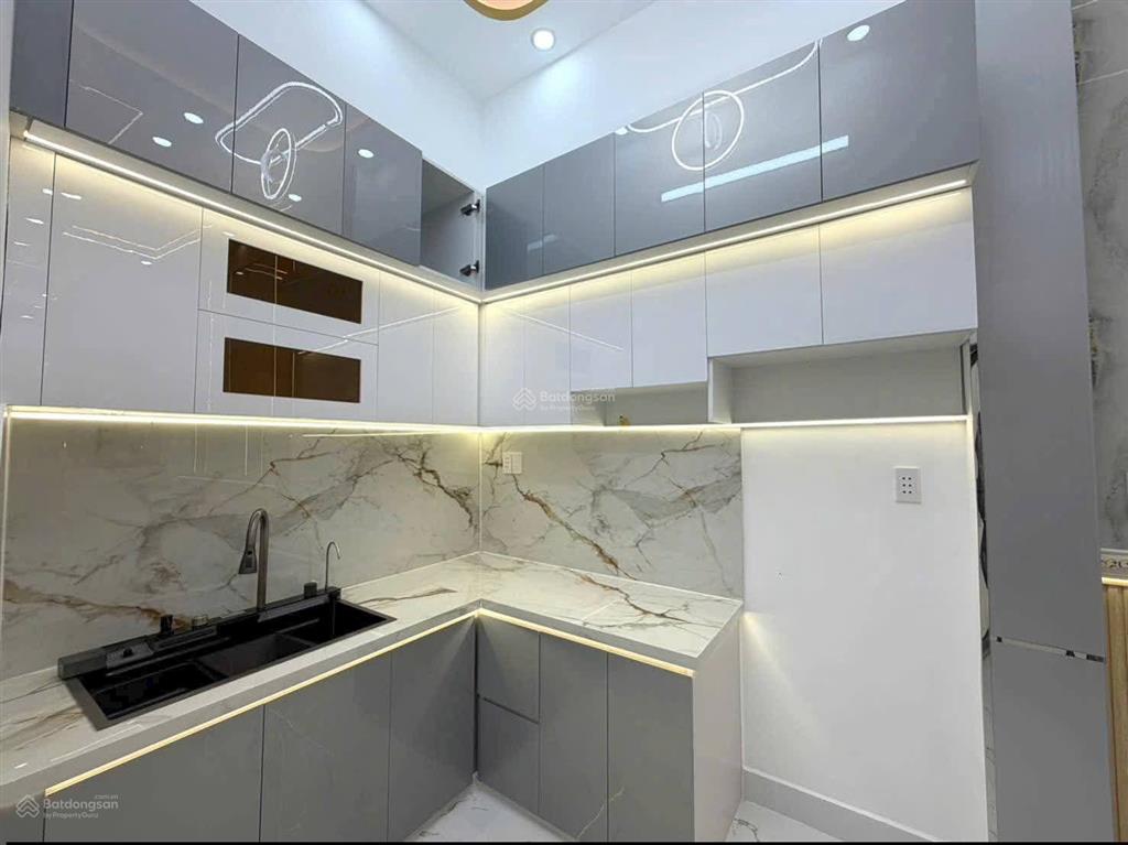 5,8 tỷ tl nhà vườn 2 pn 6,2 x 17 kdc anh tuấn