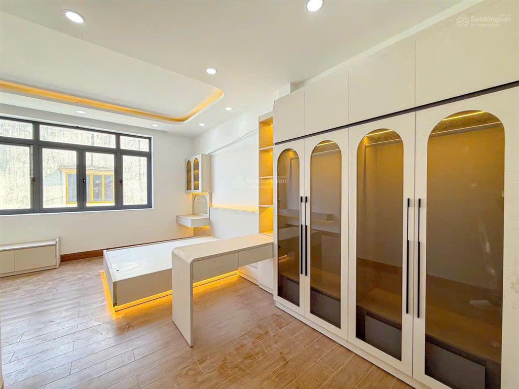 5,390 tỷ tl nhà 3 lầu sân thượng 3 pn hẻm 1830 huỳnh tấn phát nhà bè