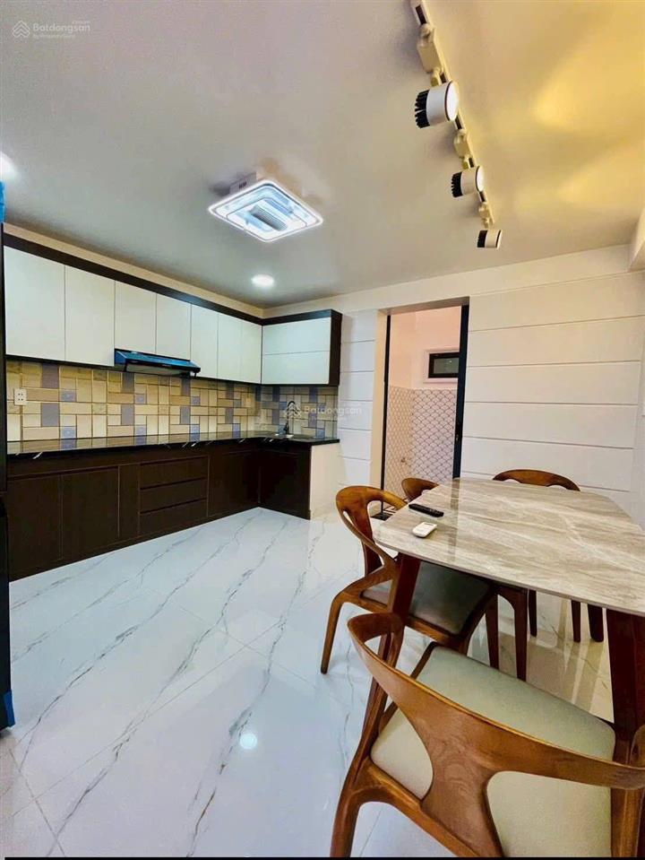 6,1 tỷ tl nhà 1 lửng 2 lầu 5 pn hẻm xe hơi 1806/huỳnh tấn phát nhà bè