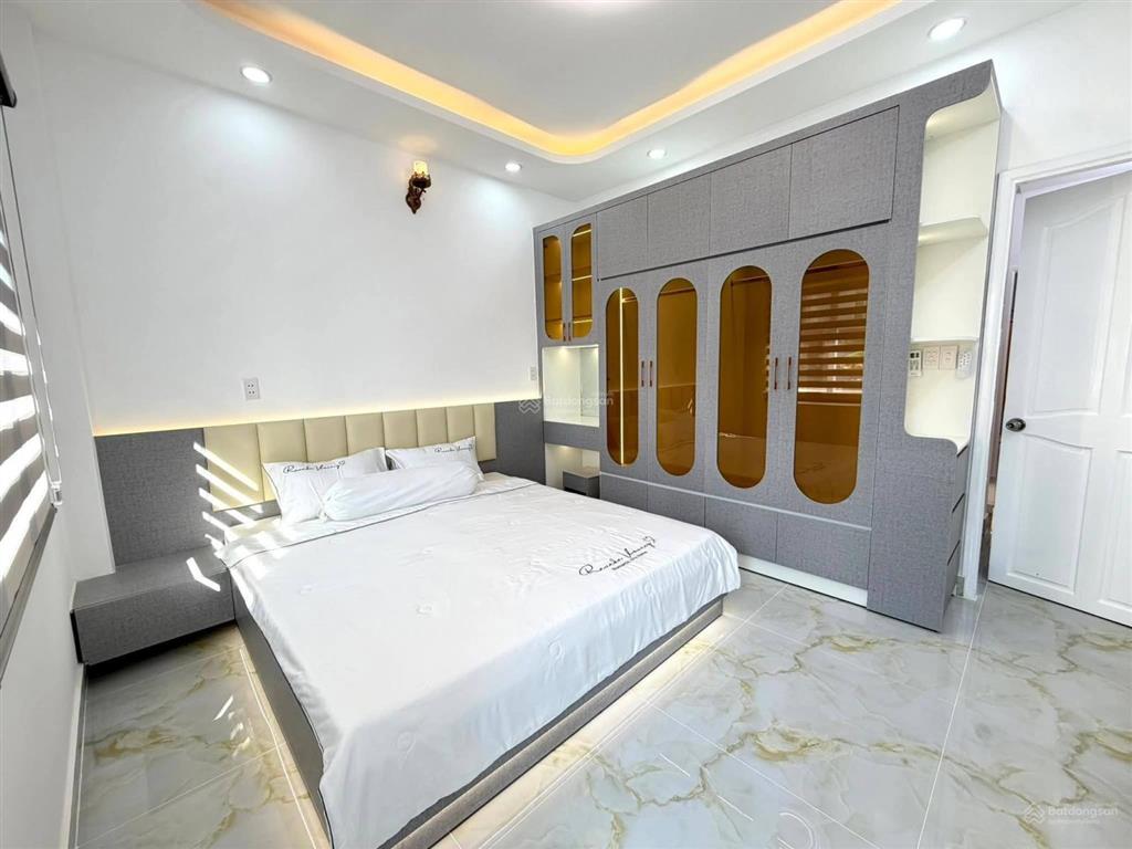 4,950 tỷ tl nhà 2 lầu 3 pn mặt tiền hẻm kinh doanh 2056/ huỳnh tấn phát tt nhà bè