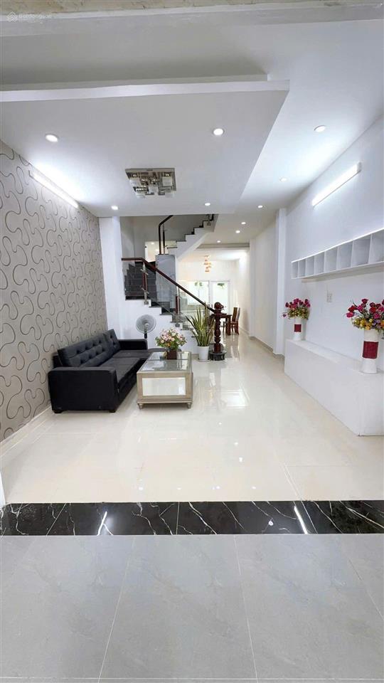 6,990 tỷ tl nhà 2 lầu sân thượng 5 pn hẻm xe hơi 1806/ huỳnh tấn phát tt nhà bè