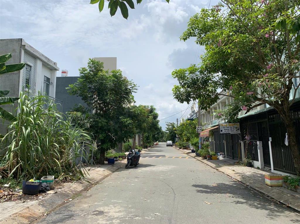 Cần tiền bán nhanh, xem là muốn mua, giá rẻ nhất dự án ct phú sinh 766 triệu (gồm thuế phí), 48 m2